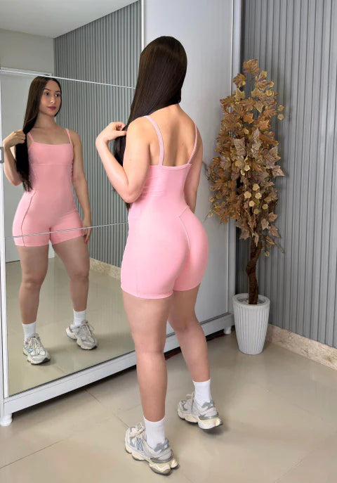 Macaquinho sem empina com bolsos laterais