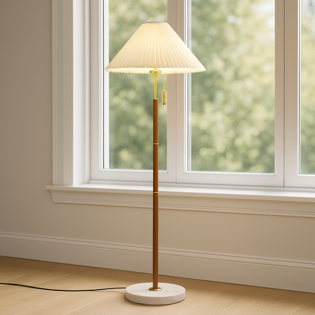 Yrus Vintage Wooden Floor Lamp